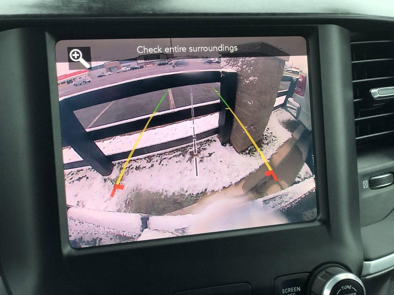 Pre-Owned 2019 Ram 1500  - photo - 19