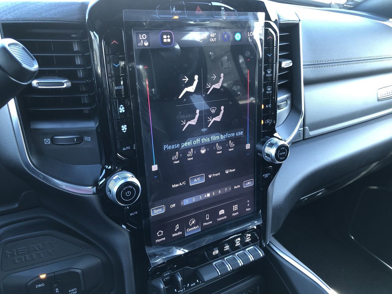 New 2026 Ram 2500 Laramie - photo - 29