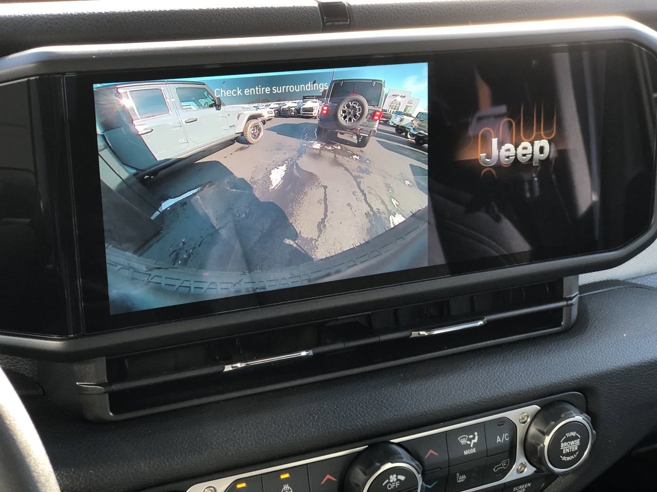 New 2026 Jeep Wrangler Willys - photo - 19