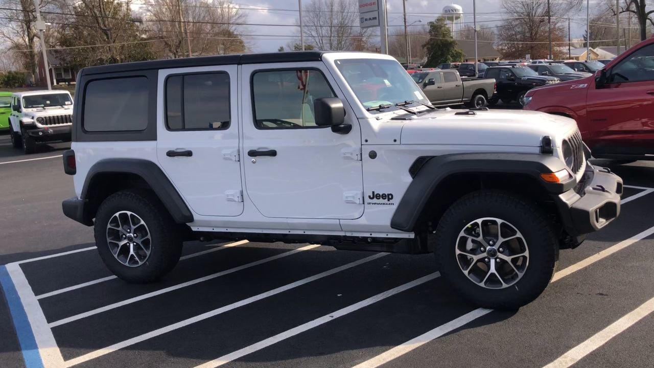 New 2026 Jeep Wrangler Sport S - photo - 8