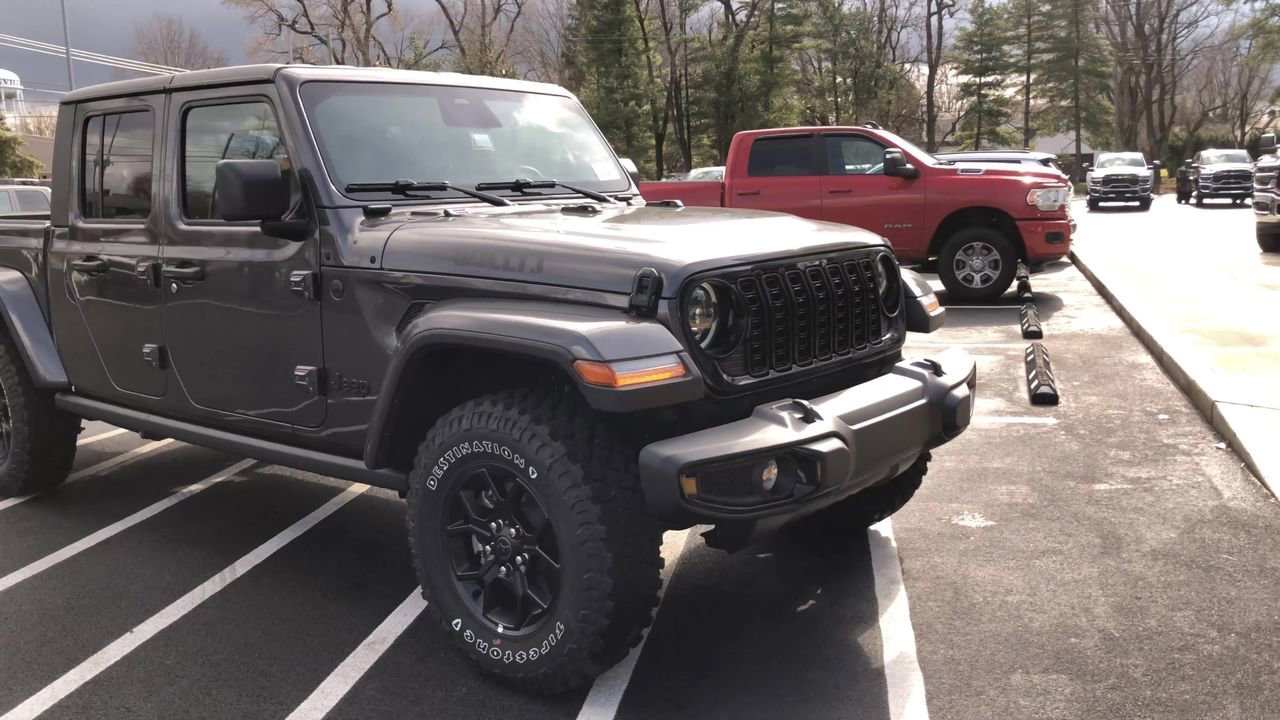New 2026 Jeep Gladiator Willys - photo - 1
