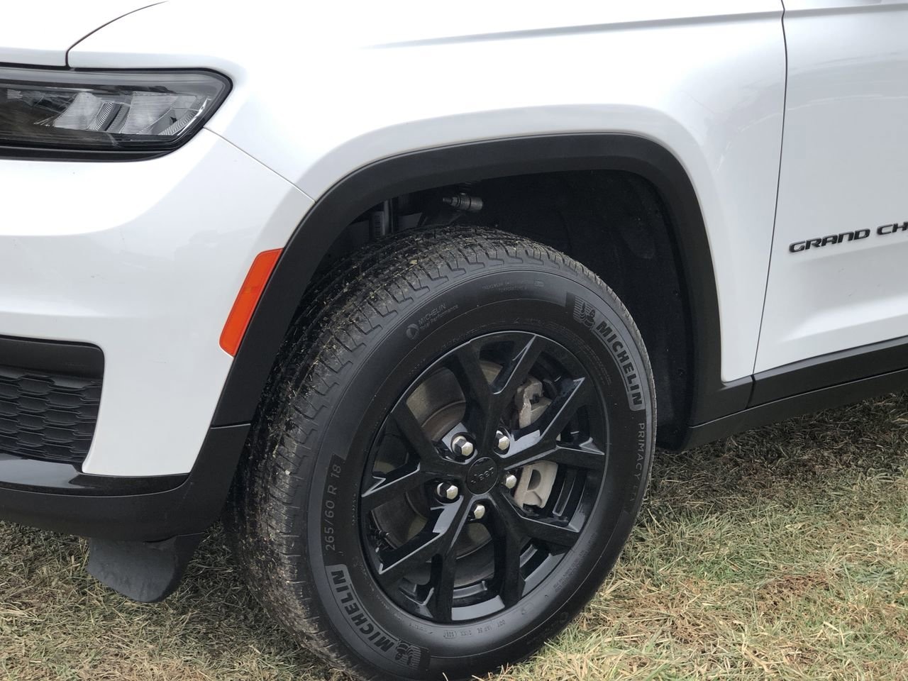 Pre-Owned 2024 Jeep Grand Cherokee L  - photo - 1