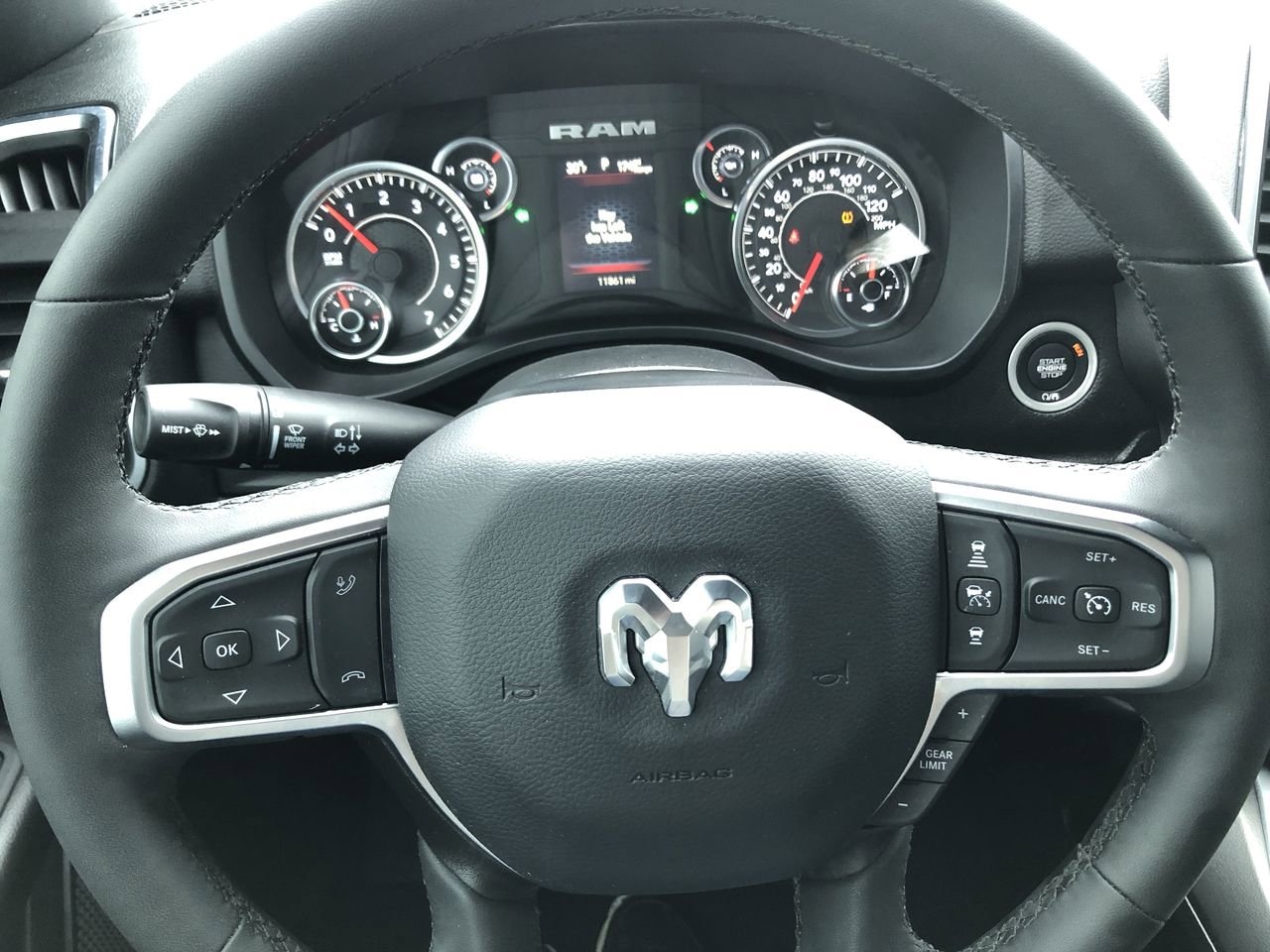 Pre-Owned 2025 Ram 1500  - photo - 22