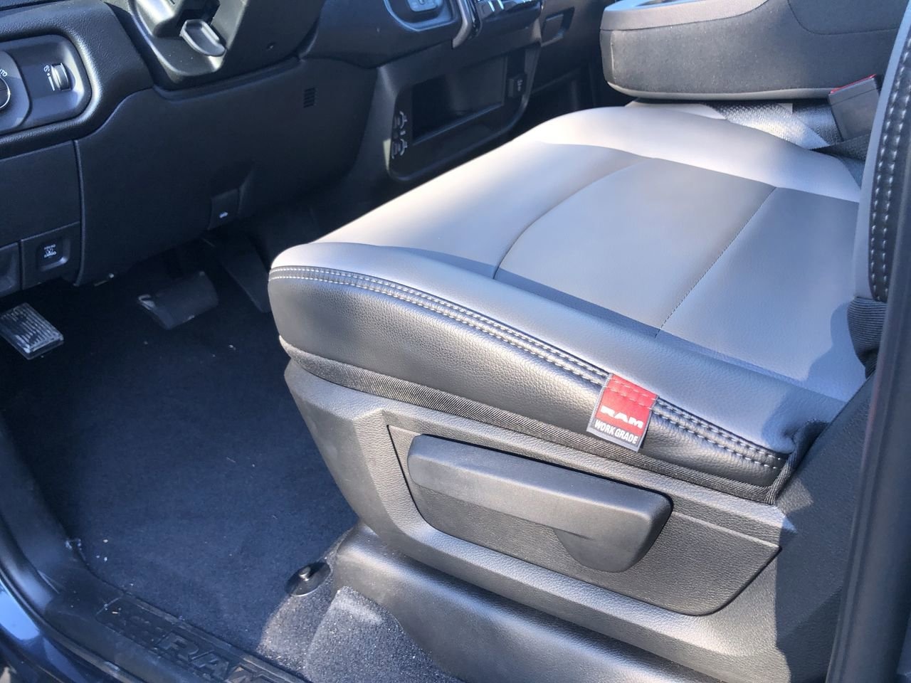 New 2026 Ram 2500 Tradesman - photo - 21