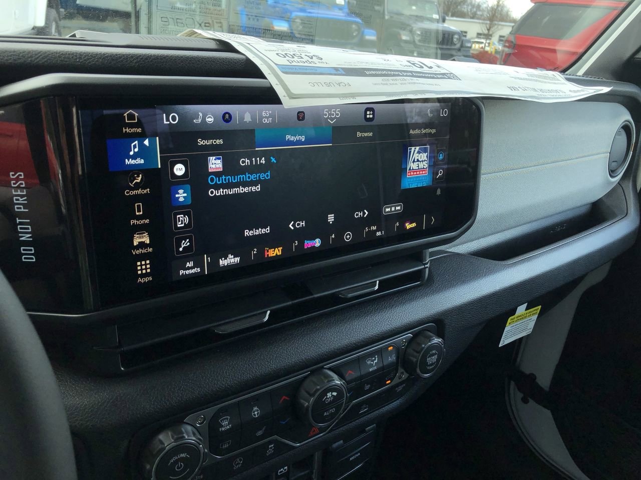 New 2026 Jeep Gladiator Willys - photo - 26