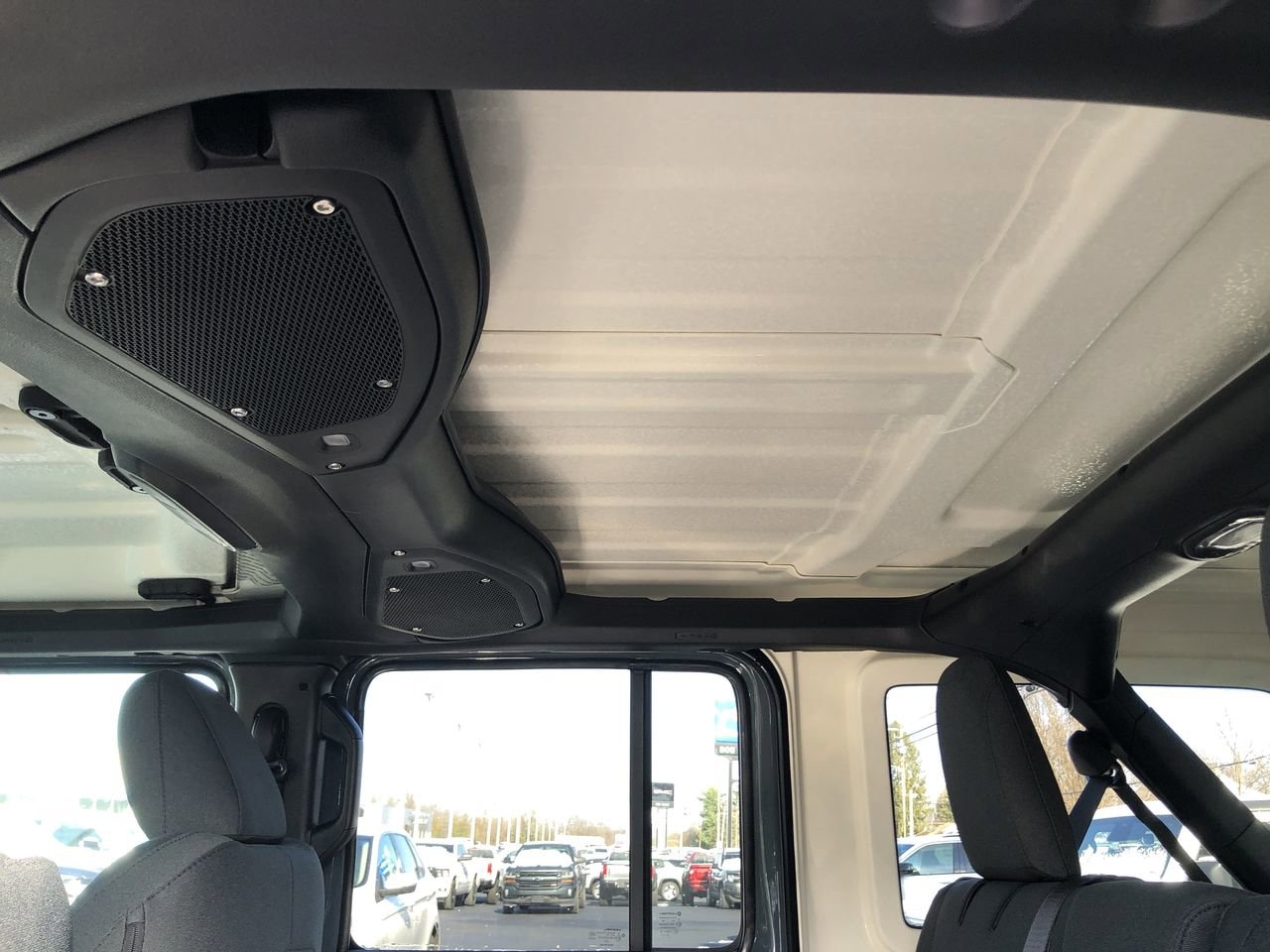 New 2026 Jeep Wrangler Sahara - photo - 23