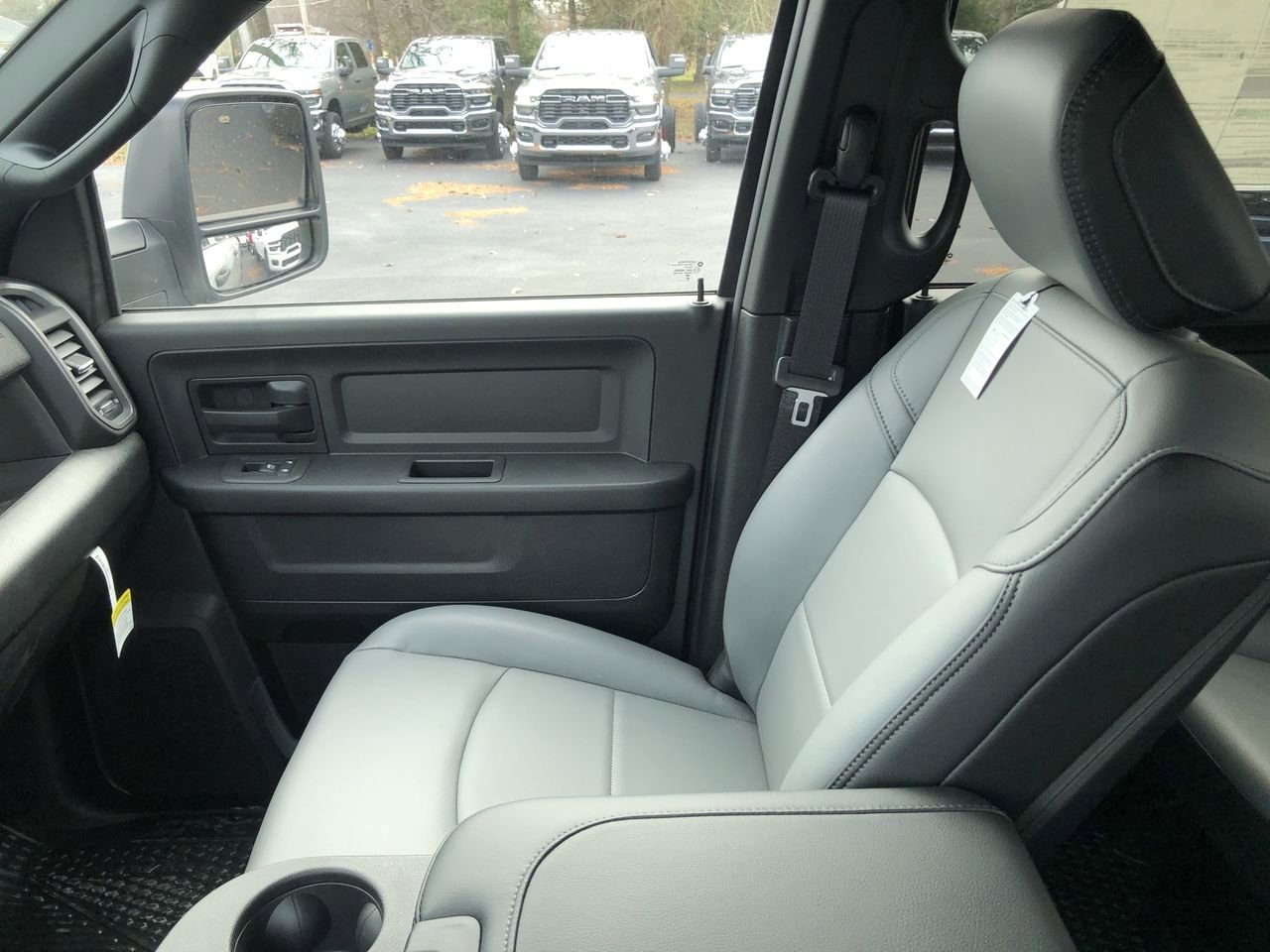 New 2026 Ram 2500 Tradesman - photo - 21