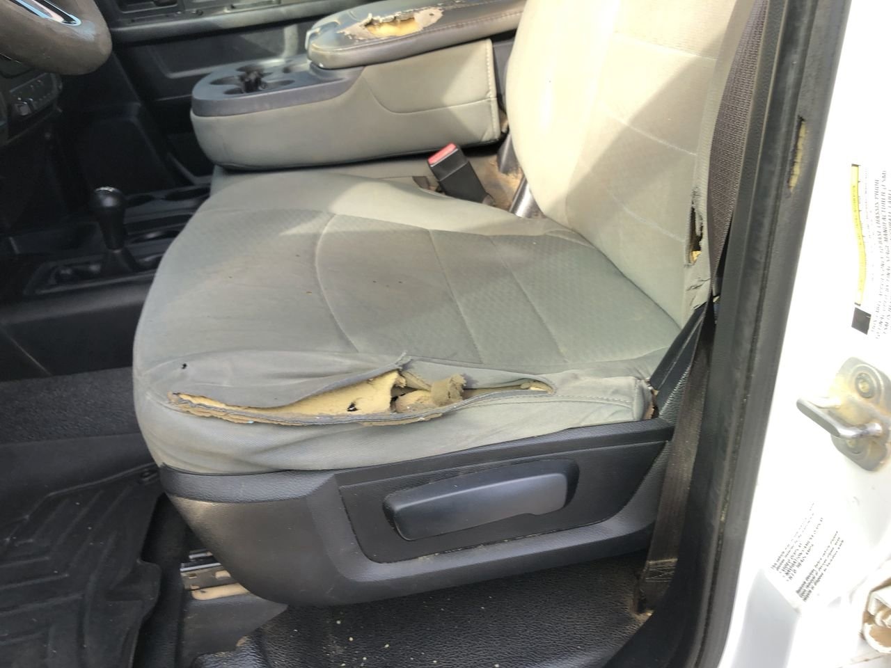 Pre-Owned 2014 Ram 3500  - photo - 13