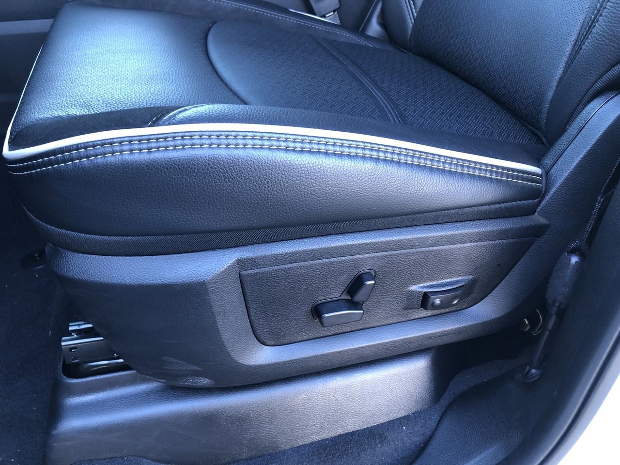 New 2026 Ram 2500 Laramie - photo - 21