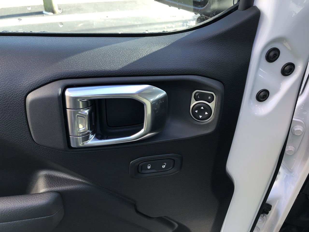 New 2026 Jeep Wrangler Willys - photo - 11