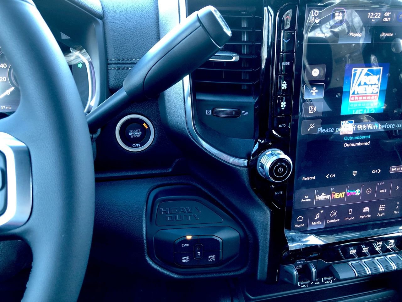 New 2026 Ram 2500 Laramie - photo - 25