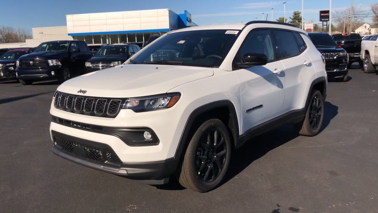 2026 Jeep Compass Latitude Photo in Danville, KY 40422