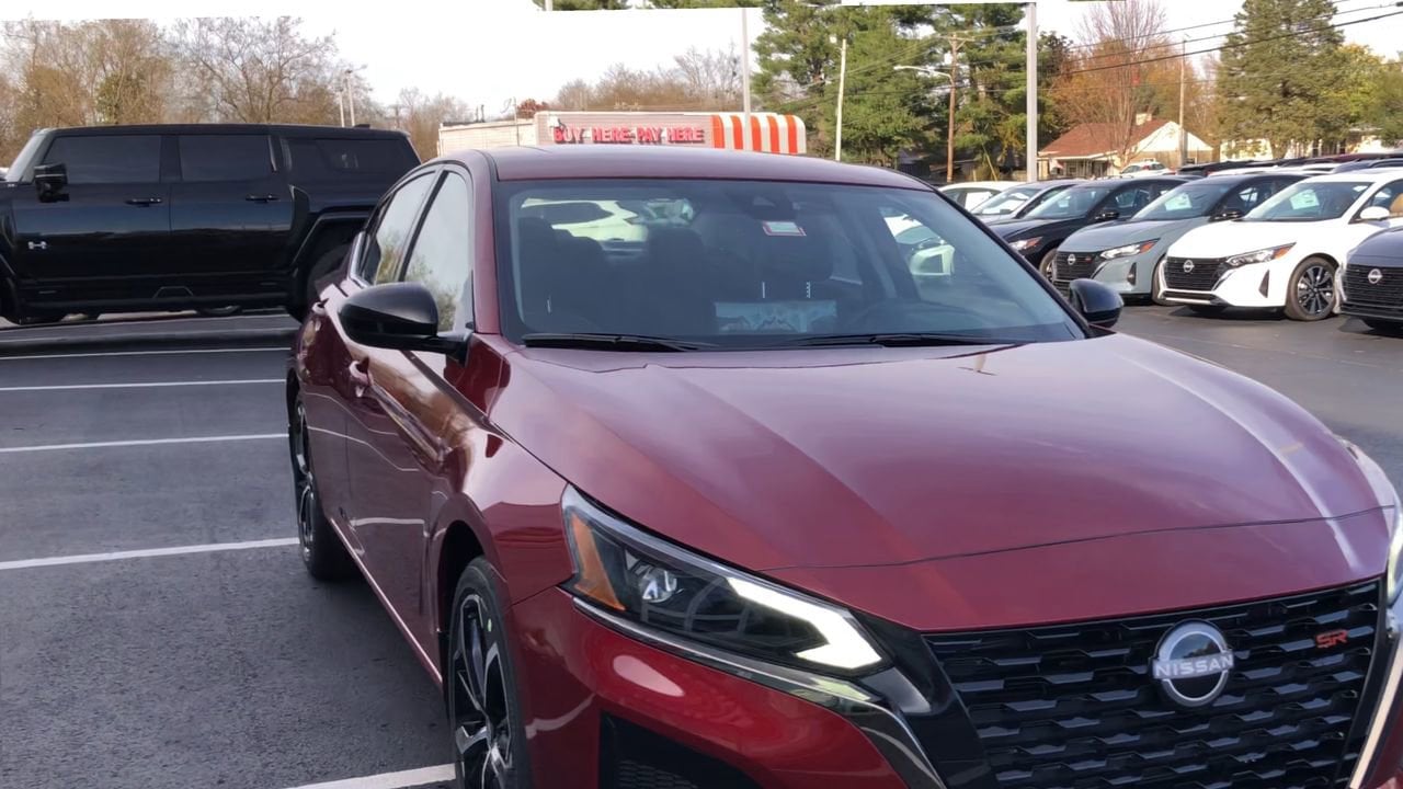 2025 Nissan Altima SR Photo in Danville, KY 40422