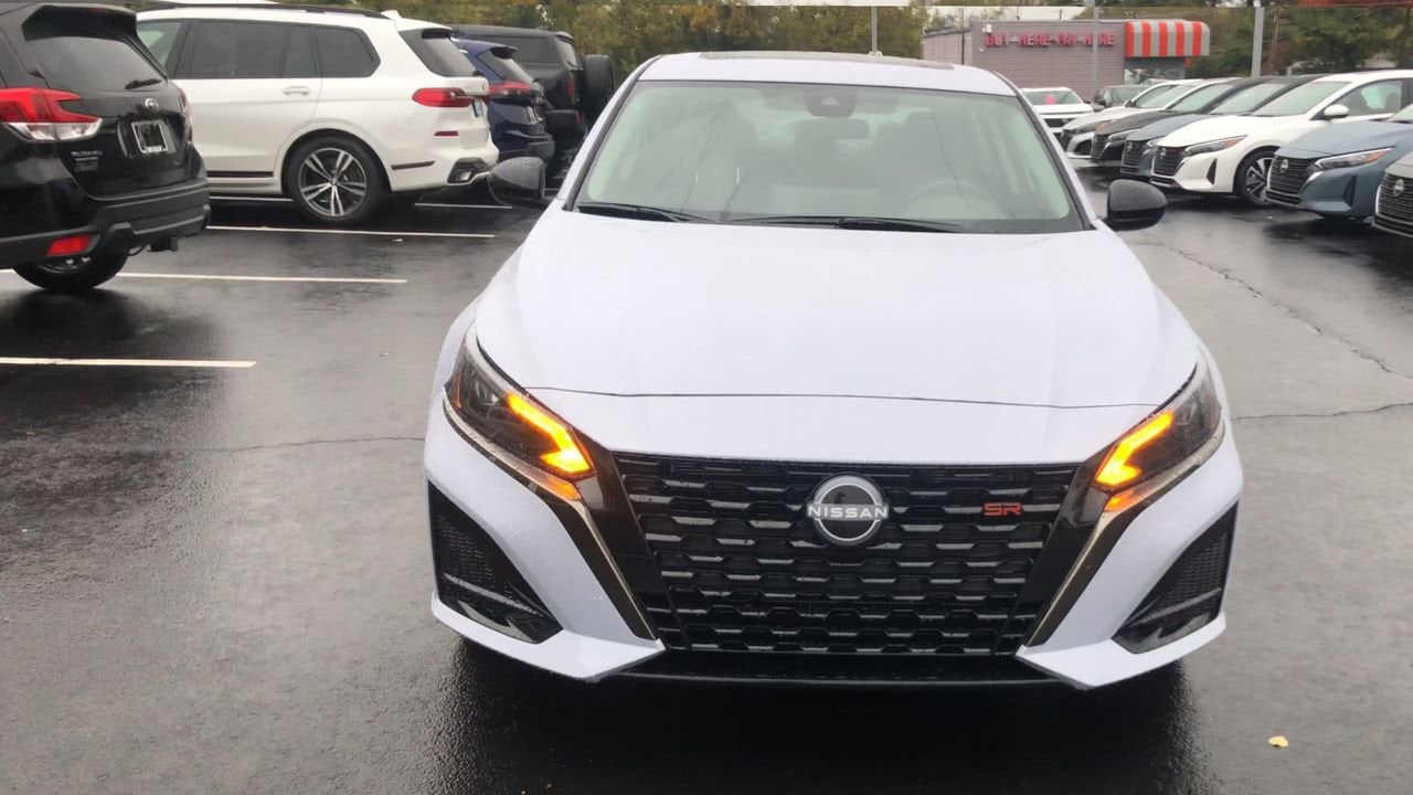 2025 Nissan Altima SR Photo in Danville, KY 40422