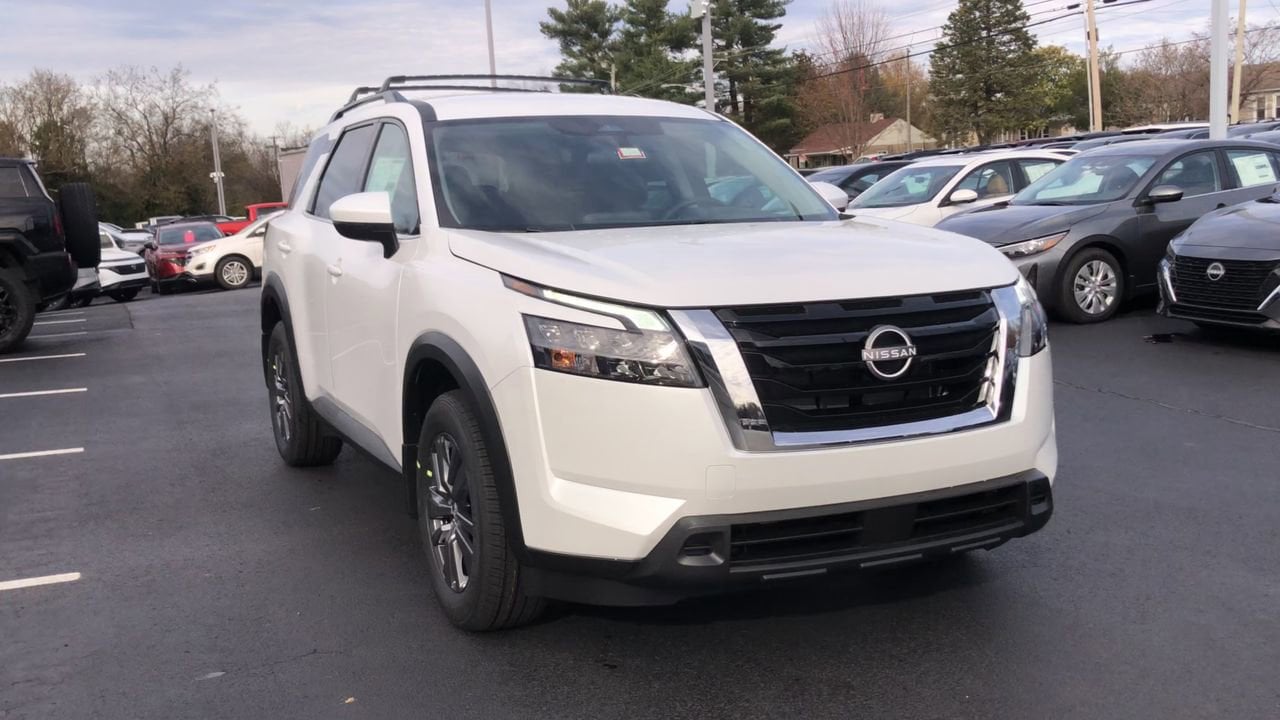 2025 Nissan Pathfinder SV Photo in Danville, KY 40422