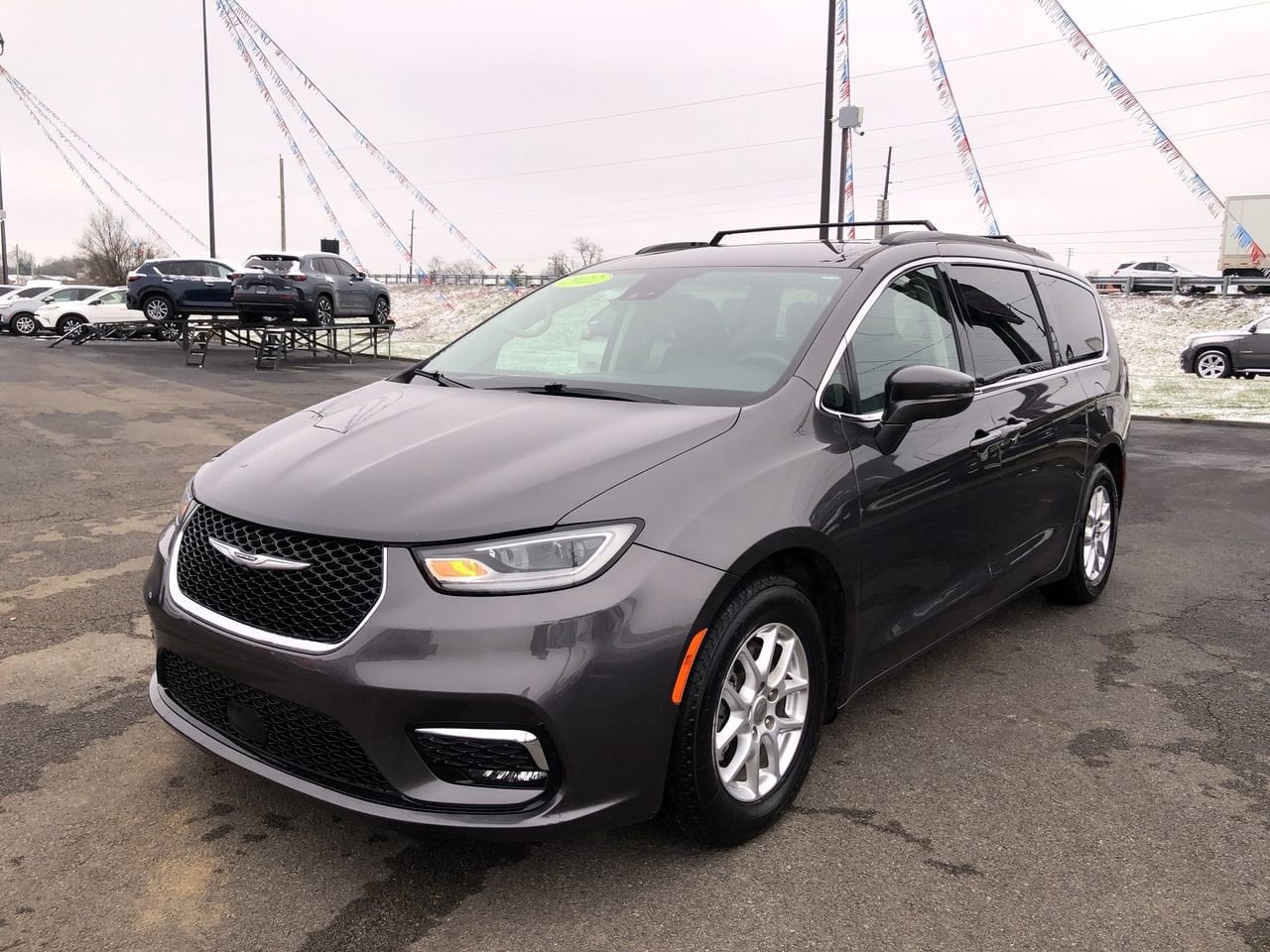 2022 Chrysler Pacifica TOURL Photo in Danville, KY 40422