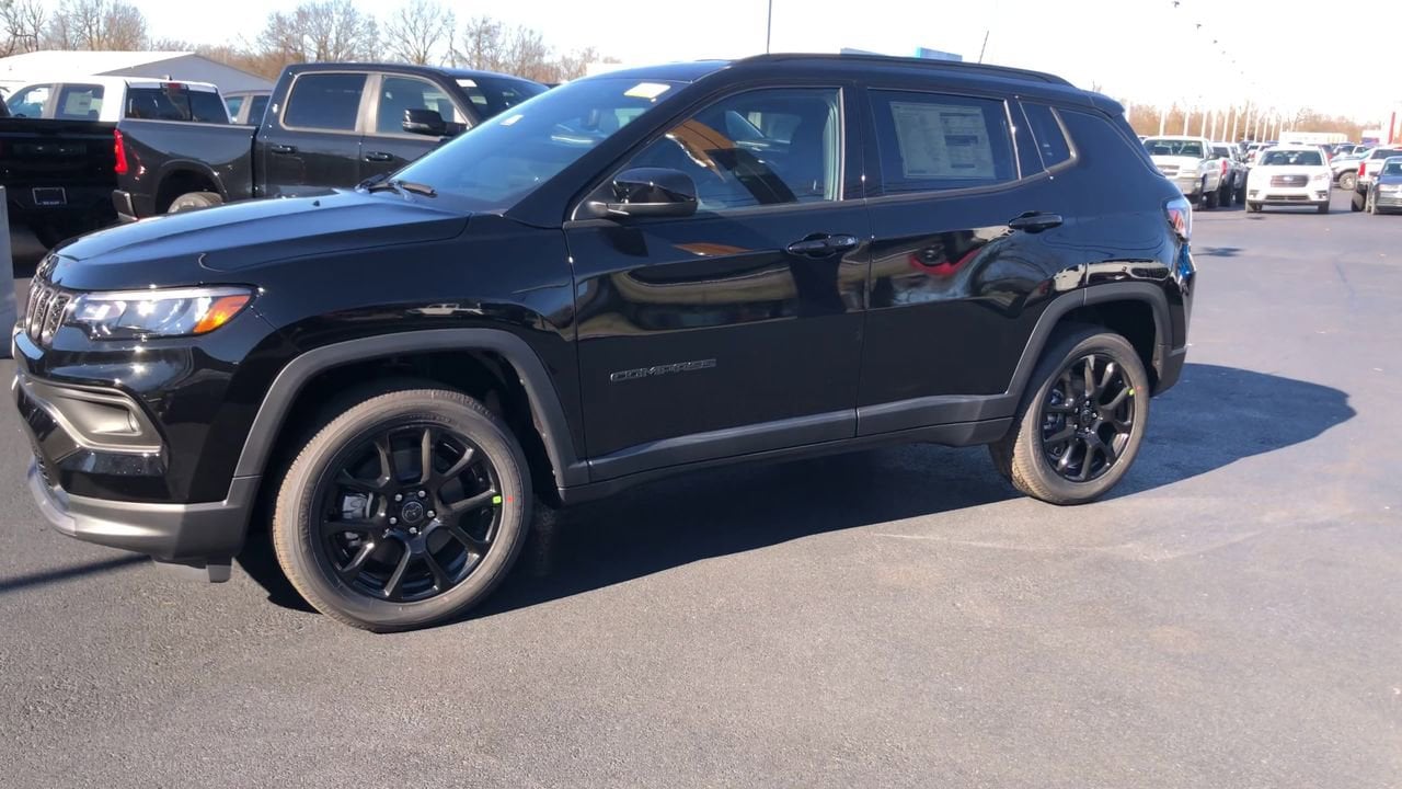 2026 Jeep Compass Latitude Photo in Danville, KY 40422