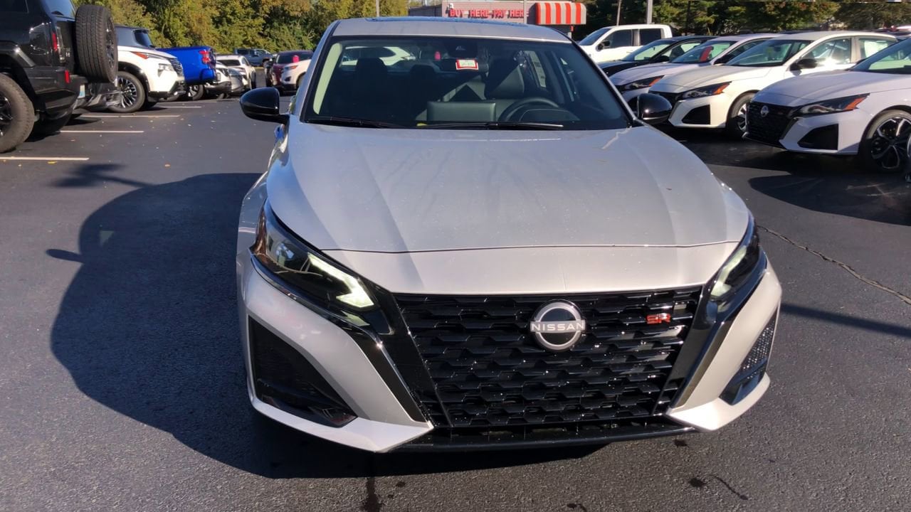 2025 Nissan Altima SR Photo in Danville, KY 40422