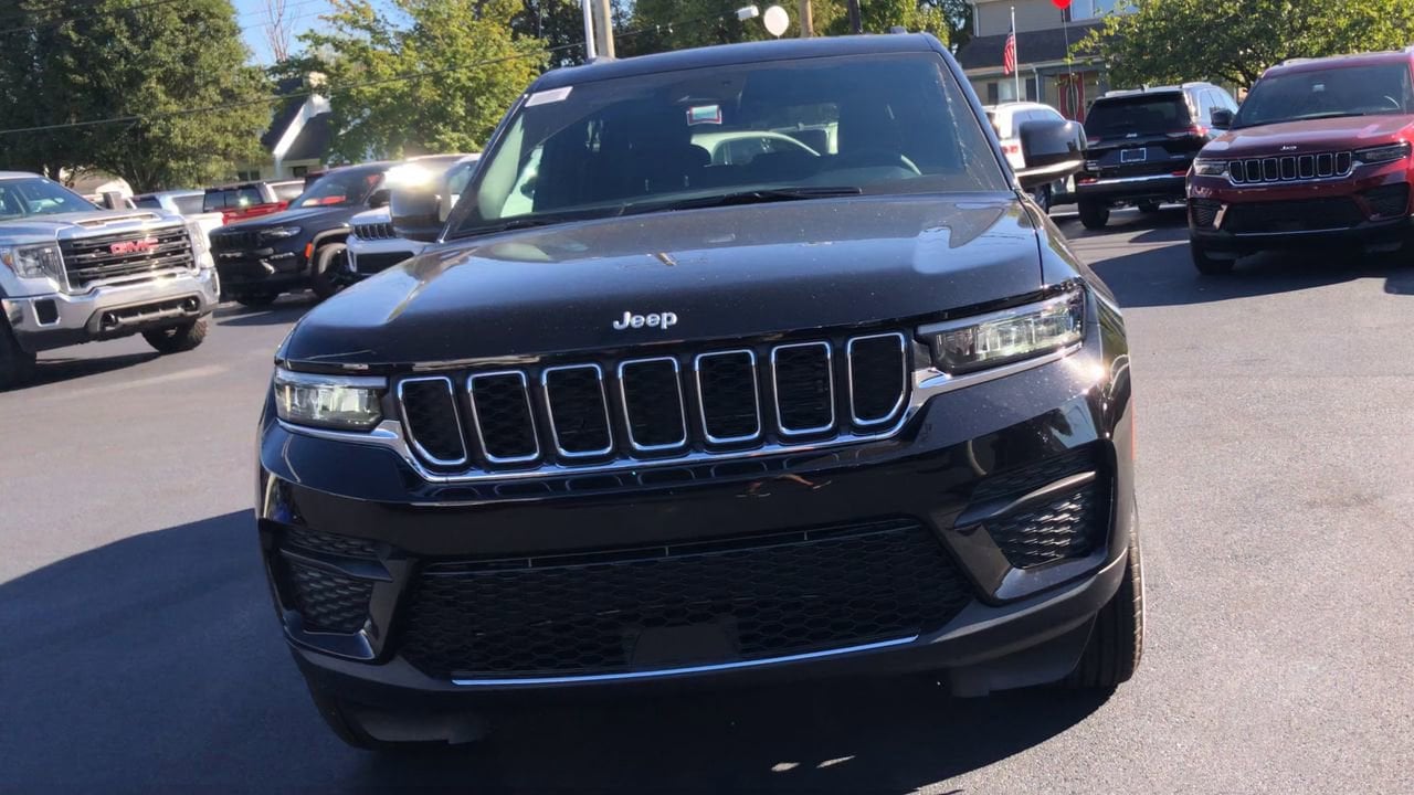 2025 Jeep Grand Cherokee Laredo X Photo in Danville, KY 40422