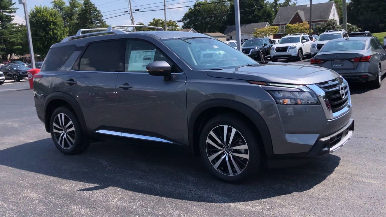 2025 Nissan Pathfinder Photo in Danville, KY 40422