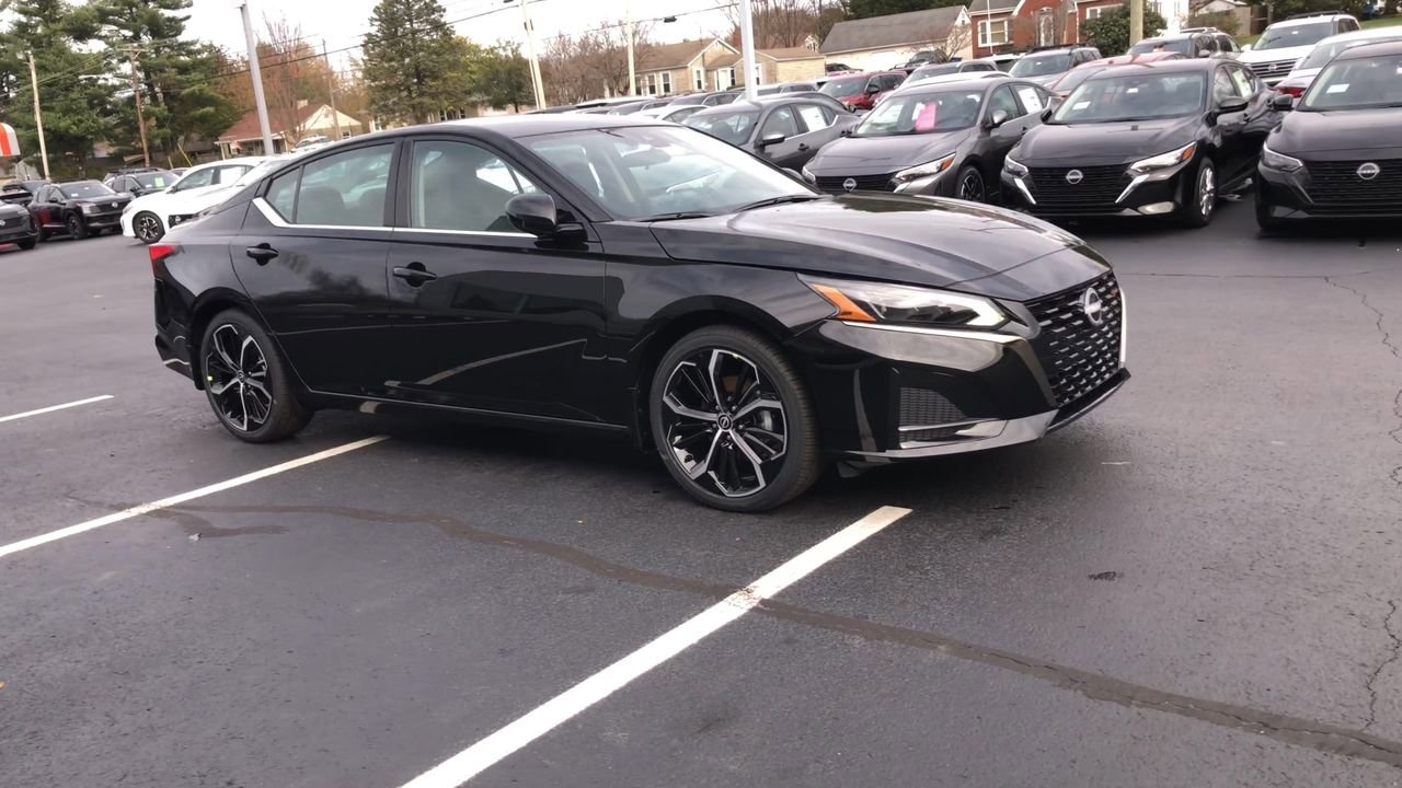 2025 Nissan Altima Photo in Danville, KY 40422