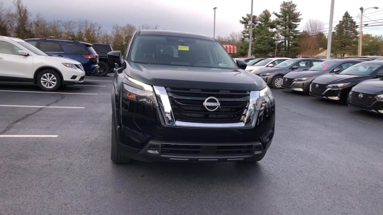 2025 Nissan Pathfinder Photo in Danville, KY 40422