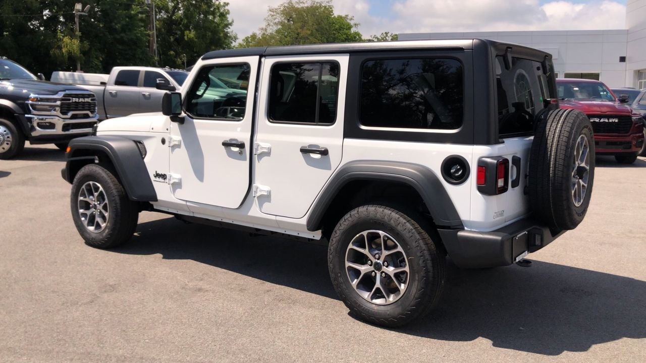 2025 Jeep Wrangler Photo in Danville, KY 40422-1146