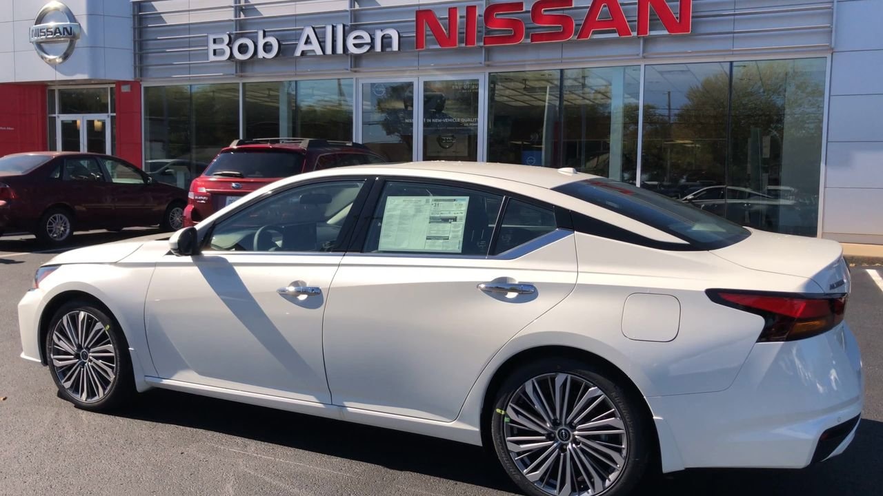 2025 Nissan Altima Photo in Danville, KY 40422