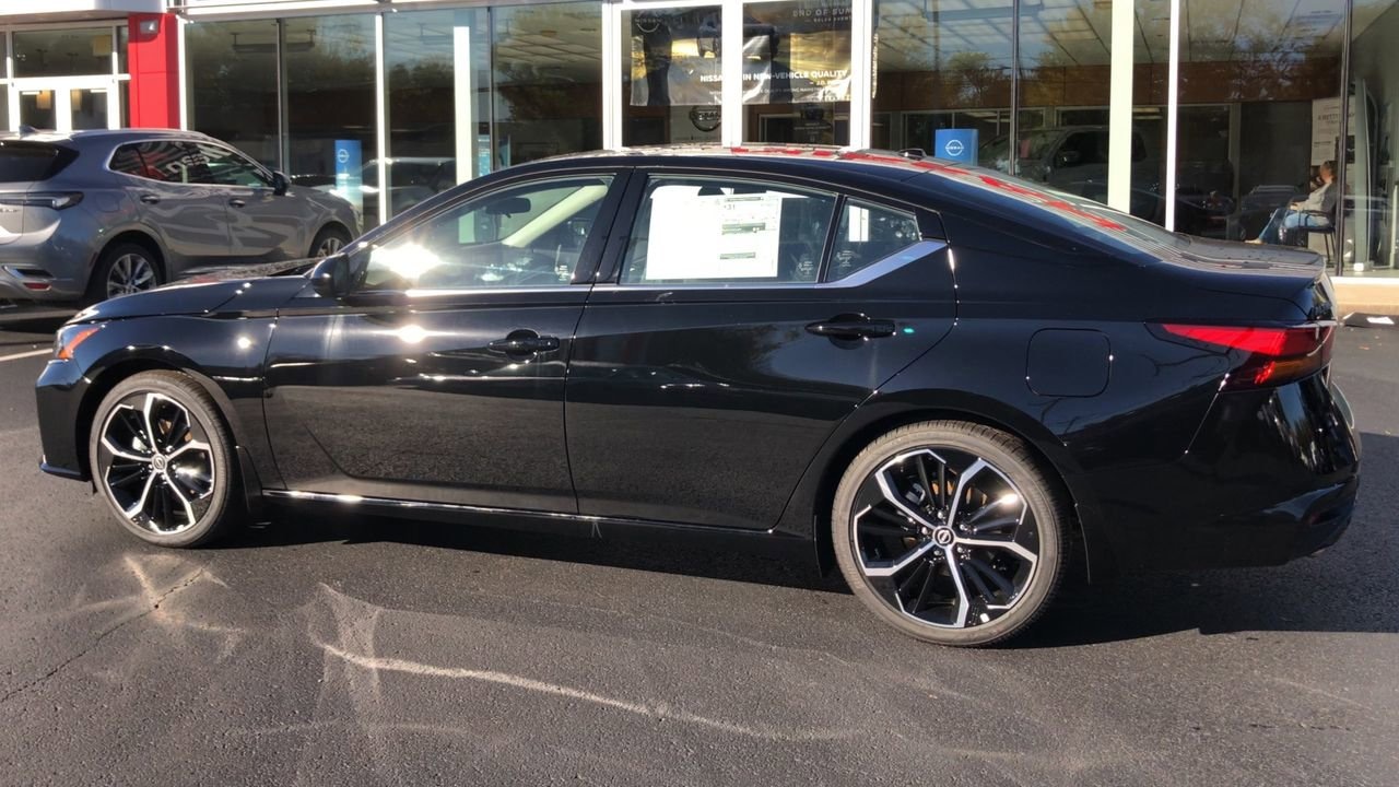 2025 Nissan Altima Photo in Danville, KY 40422