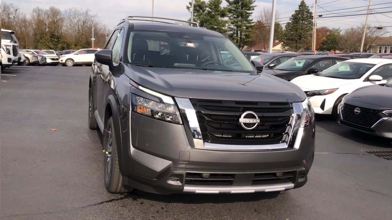 2025 Nissan Pathfinder Photo in Danville, KY 40422