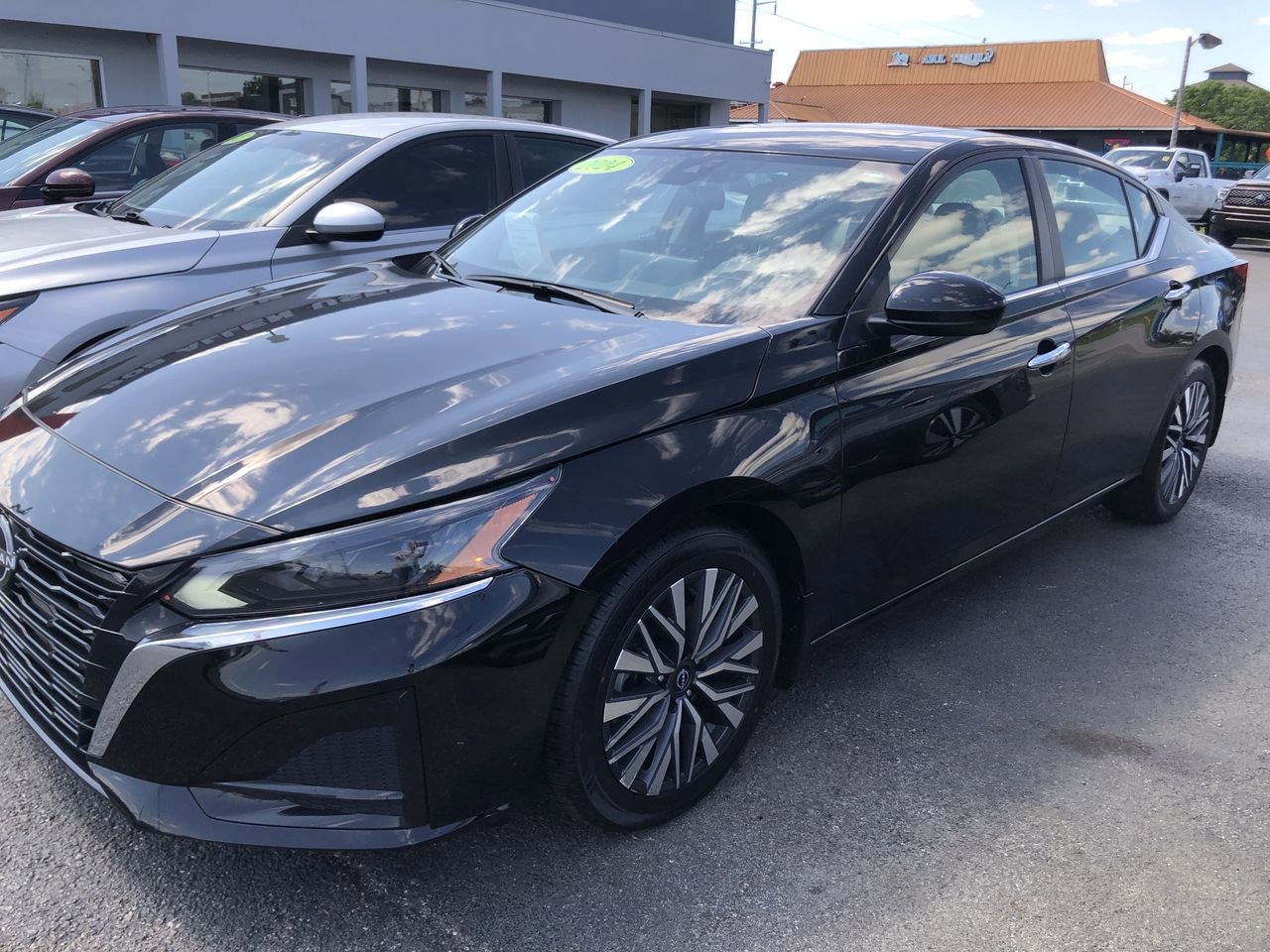 2024 Nissan Altima Photo in Danville, KY 40422