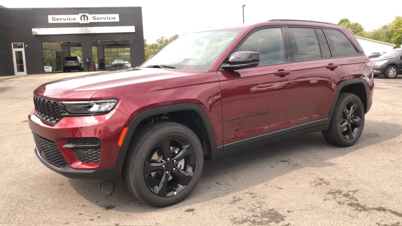 2025 Jeep Grand Cherokee Photo in Danville, KY 40422-1146