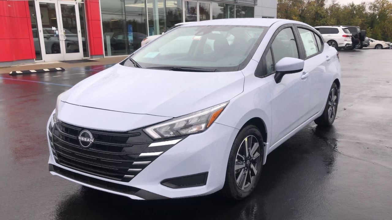 2025 Nissan Versa Photo in Danville, KY 40422
