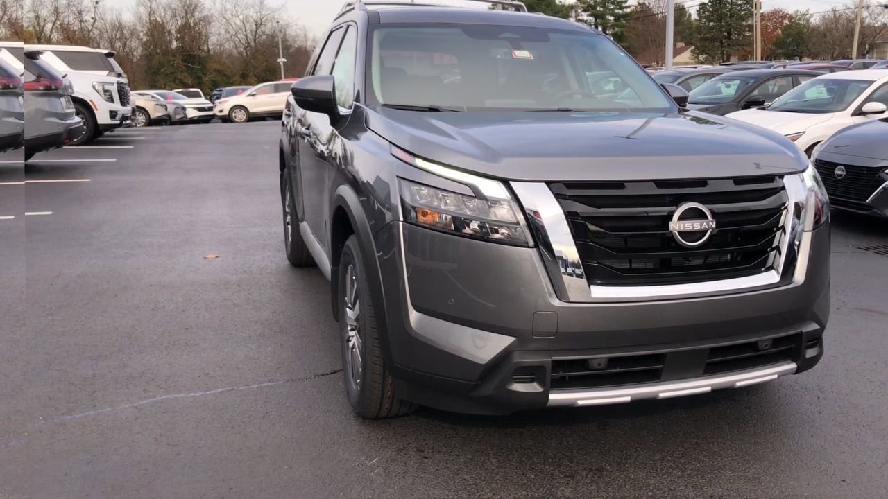 2025 Nissan Pathfinder Photo in Danville, KY 40422