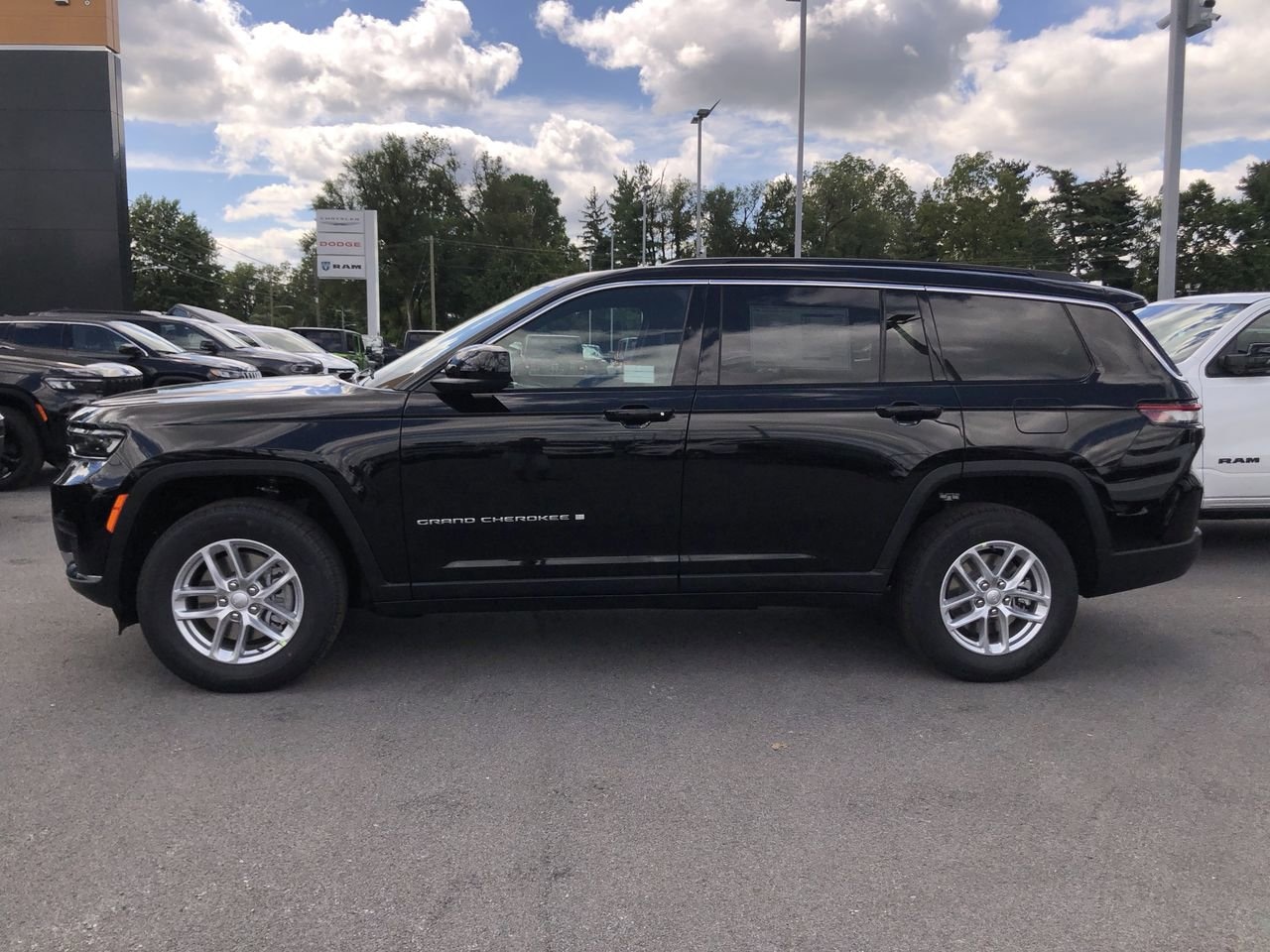 2025 Jeep Grand Cherokee L Photo in Danville, KY 40422-1146