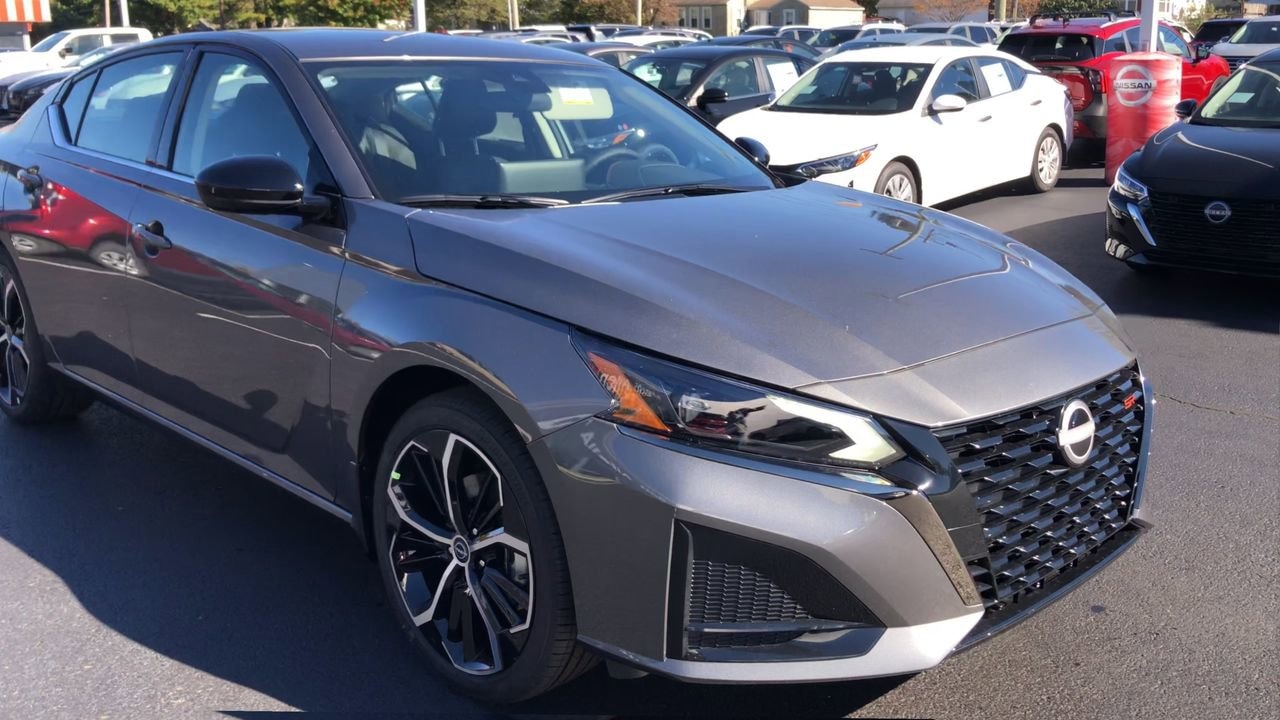 2025 Nissan Altima Photo in Danville, KY 40422