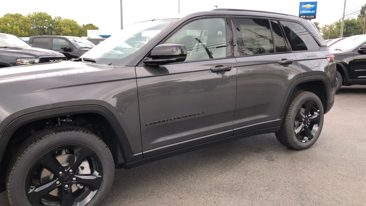 2025 Jeep Grand Cherokee Photo in Danville, KY 40422-1146