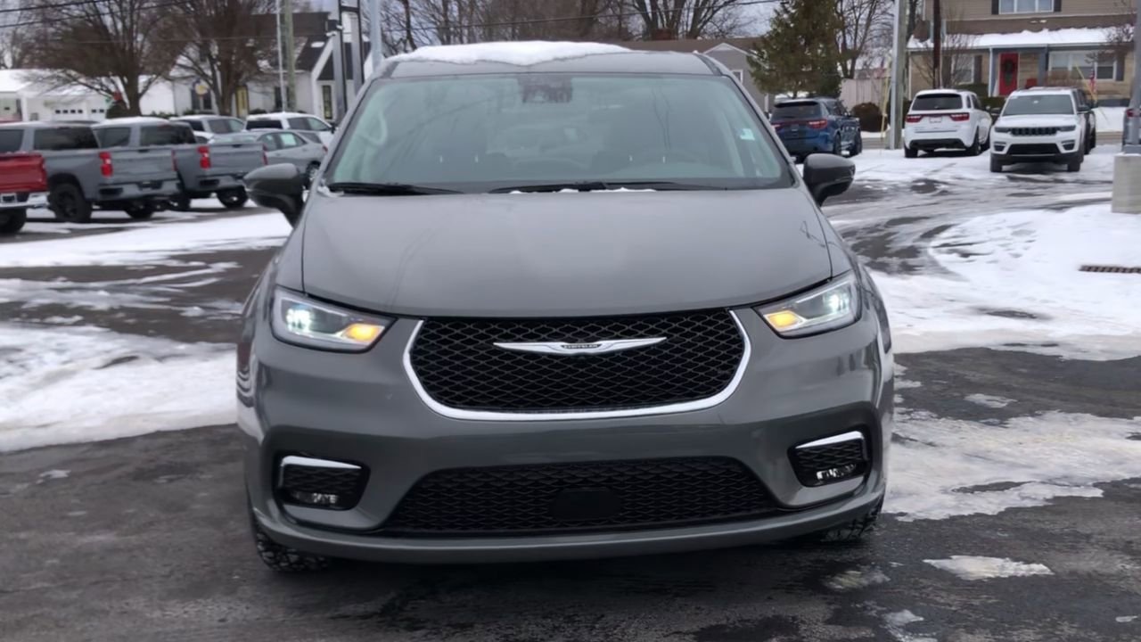 2023 Chrysler Pacifica Photo in Danville, KY 40422