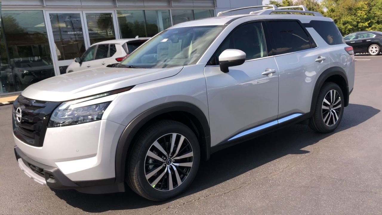 2025 Nissan Pathfinder Photo in Danville, KY 40422