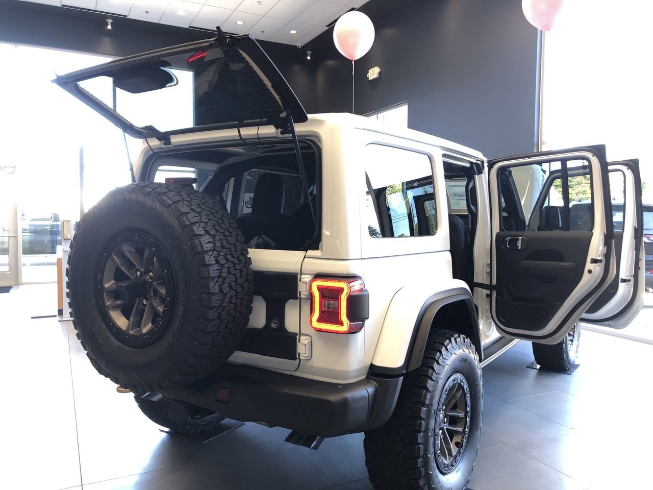 2025 Jeep Wrangler Photo in Danville, KY 40422-1146