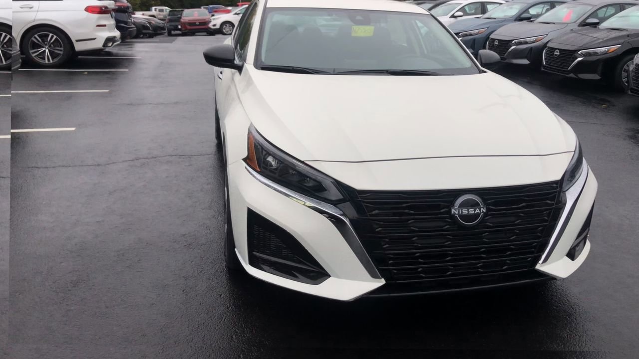 2025 Nissan Altima Photo in Danville, KY 40422