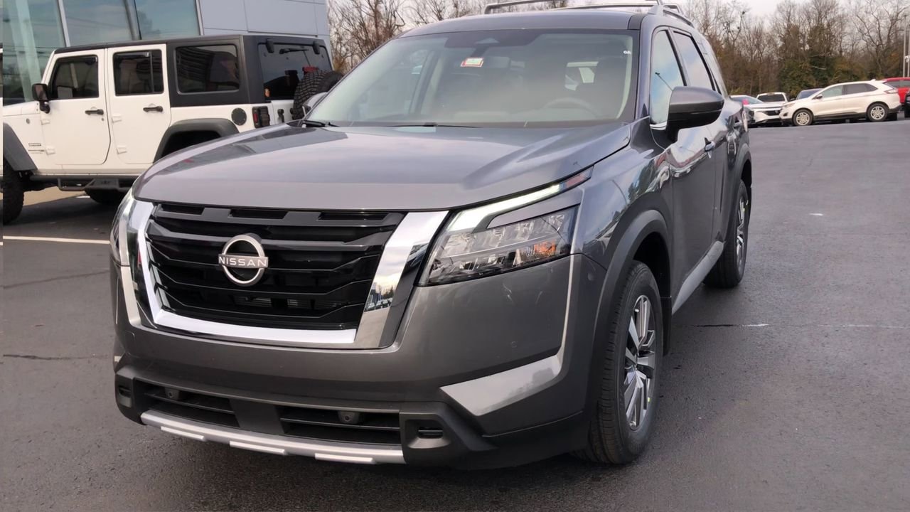 2025 Nissan Pathfinder Photo in Danville, KY 40422