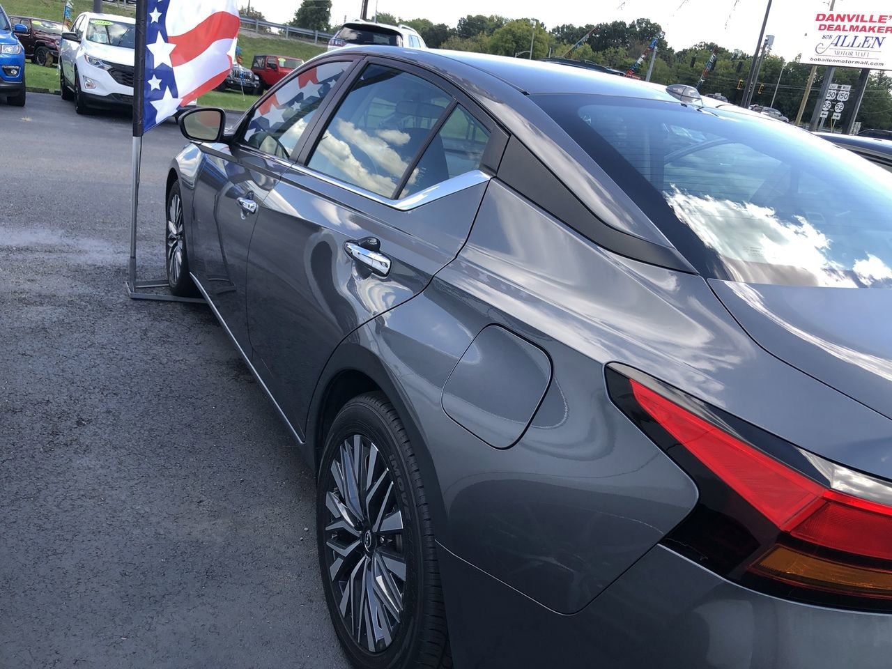 2024 Nissan Altima Photo in Danville, KY 40422