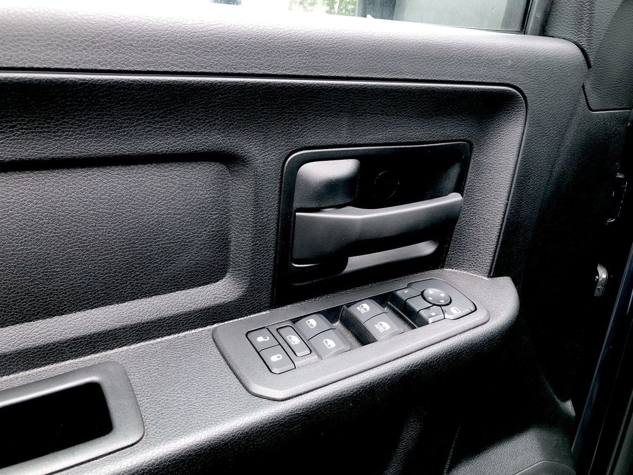 New 2026 Ram 3500 Chassis Cab Tradesman - photo - 19